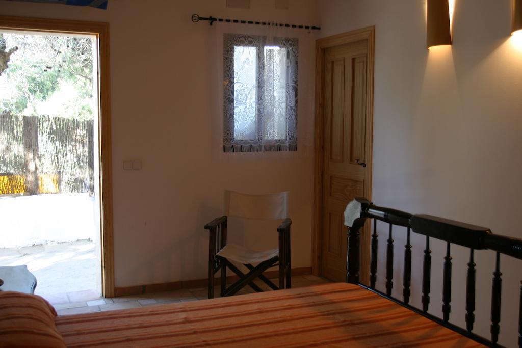 La Pergola Hostel Es Pujols Kamer foto
