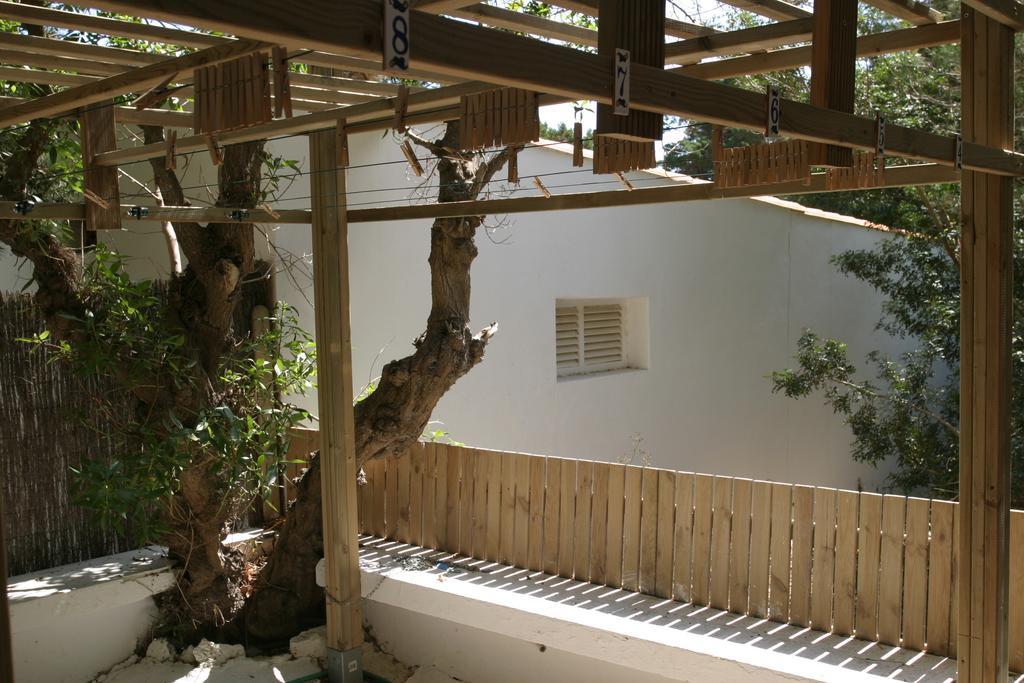La Pergola Hostel Es Pujols Buitenkant foto